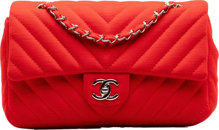 Chanel Medium Chevron Jersey Chain Flap Rood