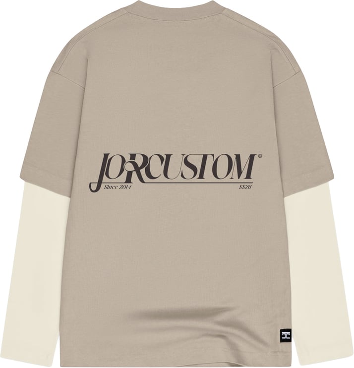 JORCUSTOM Script Dl Ls T-Shirt Taupe-Creme