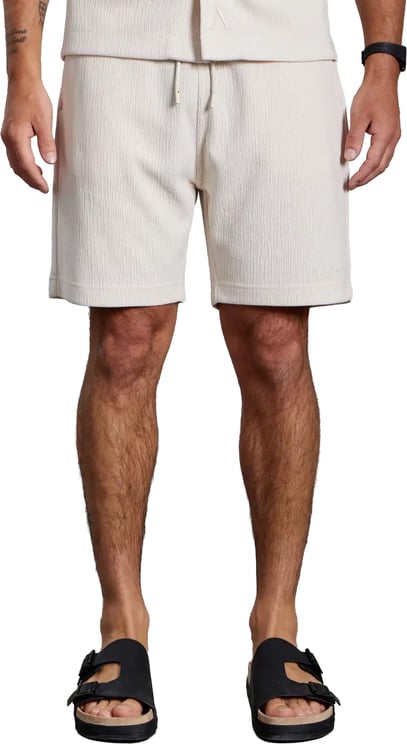 Aeden Vito Shorts Off-white
