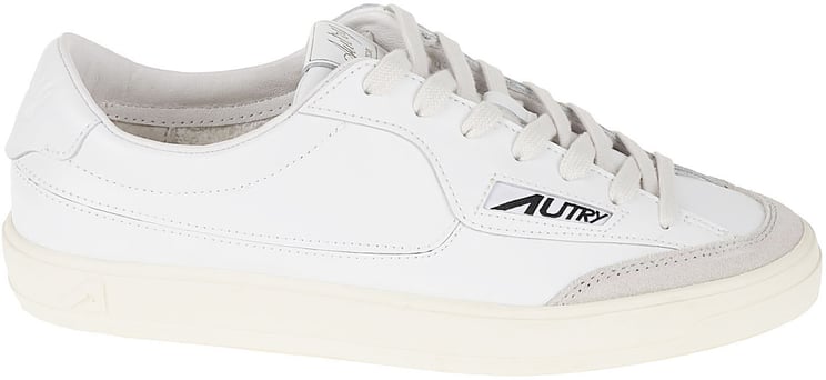 Autry Flat Shoes