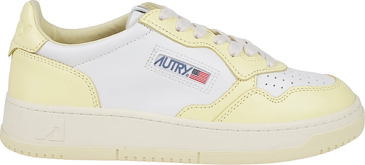 Autry Medalist Low Sneakers White