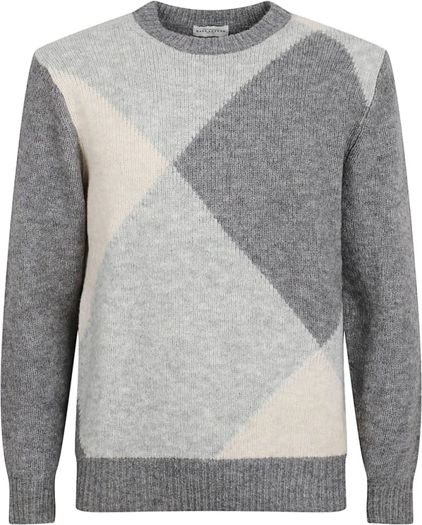 Ballantyne Geometric Pattern Knit Sweater With Classic Crew Neckline