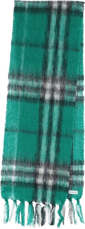 Burberry Cozy Rectangular Scarf With Classic Plaid Pattern