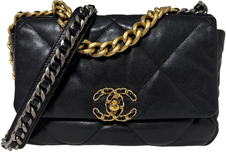 Chanel Chanel 19 Flap Bag Small Leather black / very good