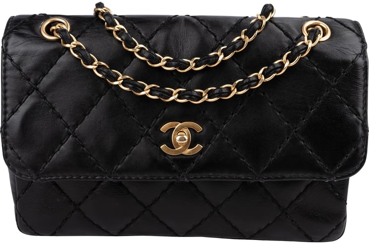 Chanel Chanel Quilted Stitched Lambskin Single Flap Shoulder Bag