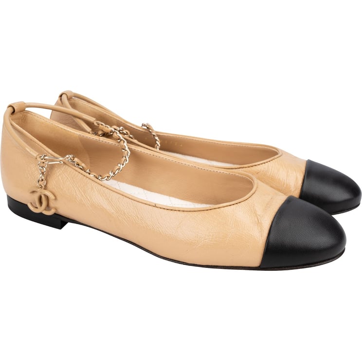 Chanel Chanel Bicolor Crinkled Leather Cap-Toe Chain Ballerina Flats (36)
