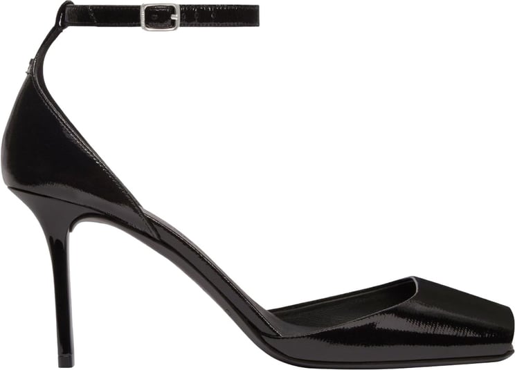 COURREGES With Heel Black