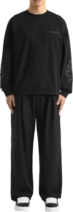 Don't Waste Culture Yorika Longsleeve | Black