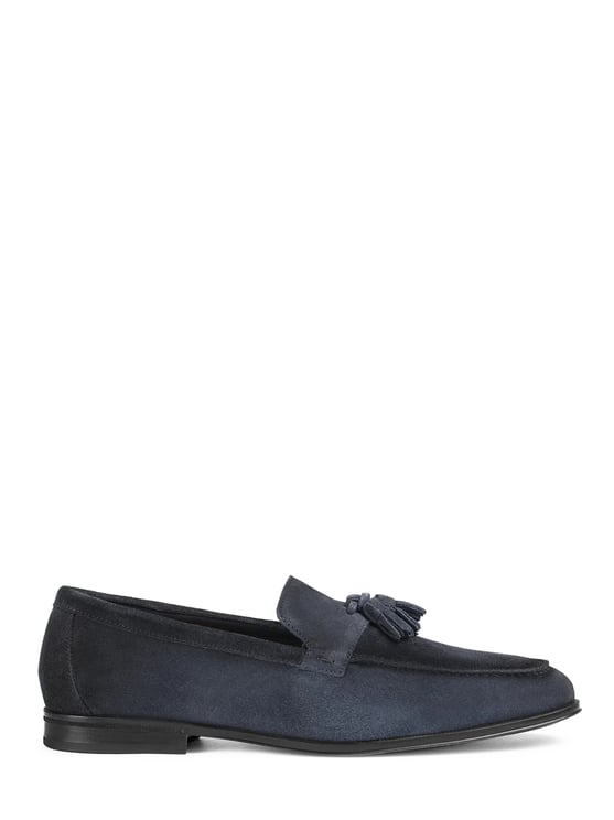 Doucal's Tassel Moccasin Silhouette in Soft Calf Leather