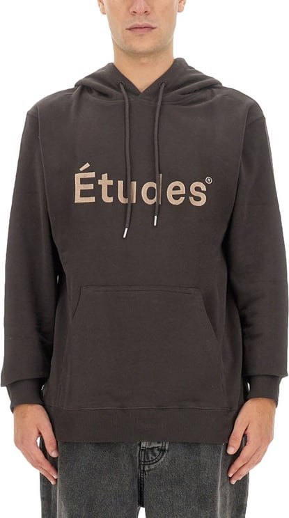 Études Relaxed Fit Logo Sweatshirt