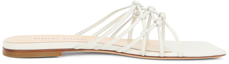 Fabiana Filippi Elegant white versatile mules for any occasion.