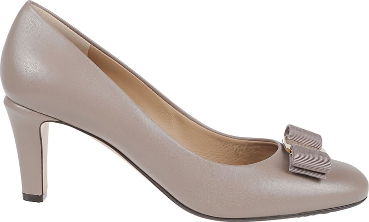 Ferragamo Refined Rounded Toe Pump with Signature Bow