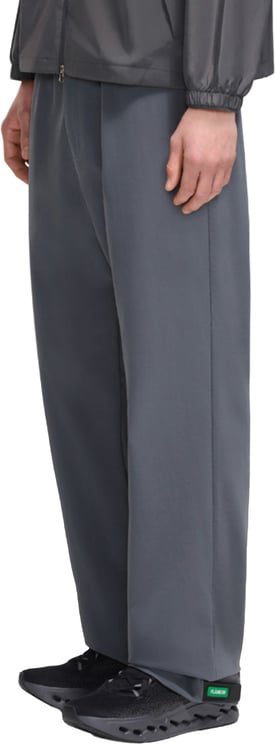 FLÂNEUR Badge Formal Tech Pants | Dark Grey