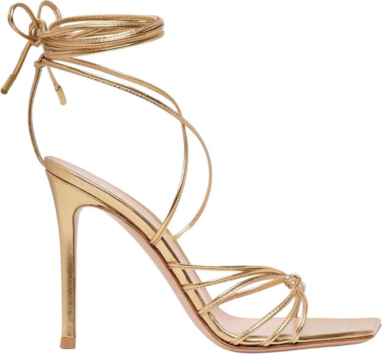 Gianvito Rossi Gianvito Rossi Sylvie Heeled Sandals
