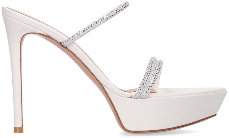 Gianvito Rossi Elegant high mules with heel