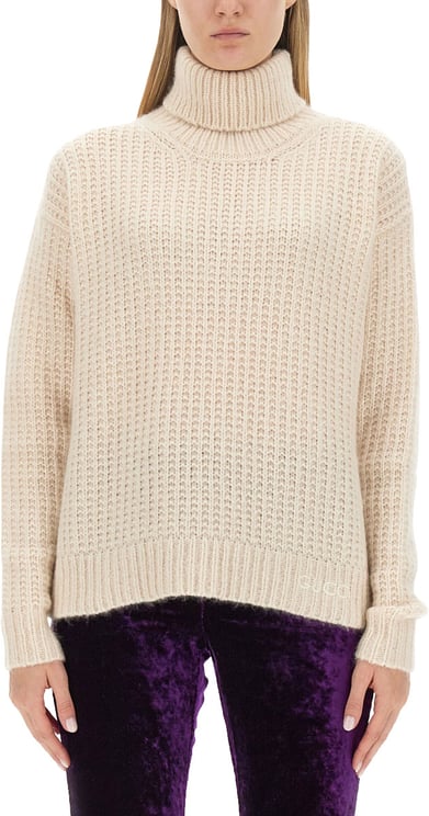 Gucci Oversized Cashmere-Silk Turtleneck Sweater