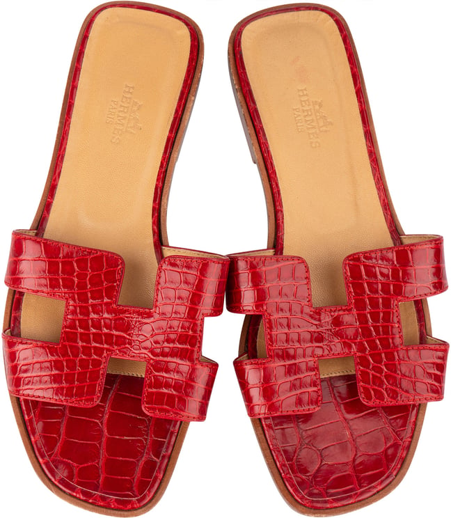 Hermès Hermès Rouge Exotic Crocodile Leather Oran Sandals (36)