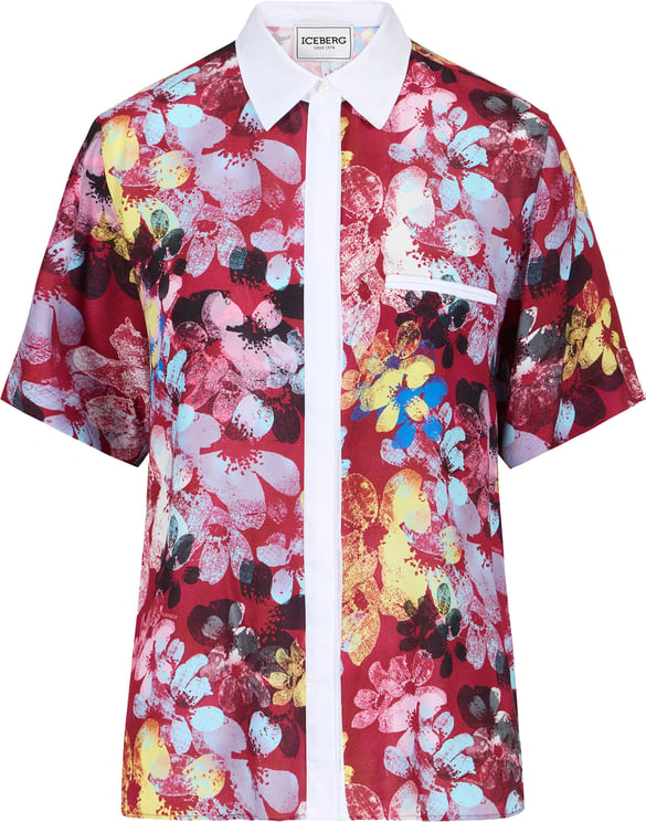 Iceberg Short-sleeved, regular fit, patterned shirt with a red background in sustainable viscose
