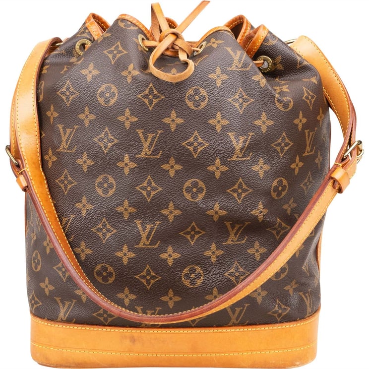 Louis Vuitton Louis Vuitton Monogram Canvas Sac Noé Grande Shoulder Bag