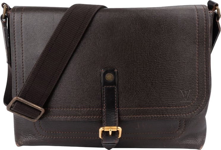 Louis Vuitton Louis Vuitton Leather Utah Leather Omaha Messenger Crossbody Bag