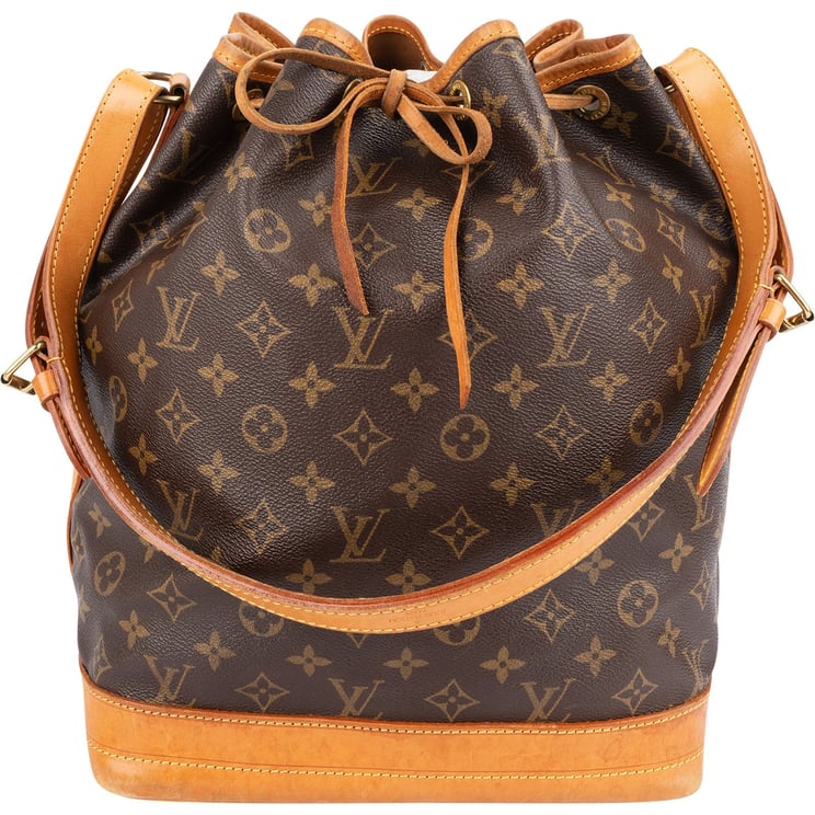 Louis Vuitton Louis Vuitton Monogram Canvas Sac Noé Grande Shoulder Bag