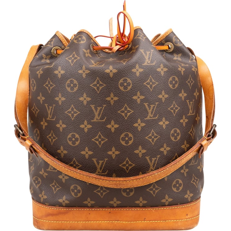 Louis Vuitton Louis Vuitton Monogram Canvas Sac Noé Grande Shoulder Bag
