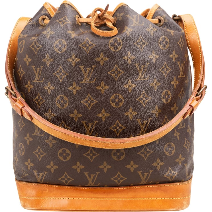 Louis Vuitton Louis Vuitton Monogram Canvas Sac Noé Grande Shoulder Bag