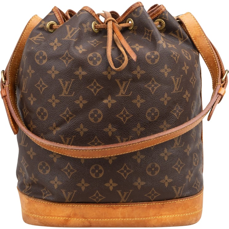Louis Vuitton Louis Vuitton Monogram Canvas Sac Noé Grande Shoulder Bag