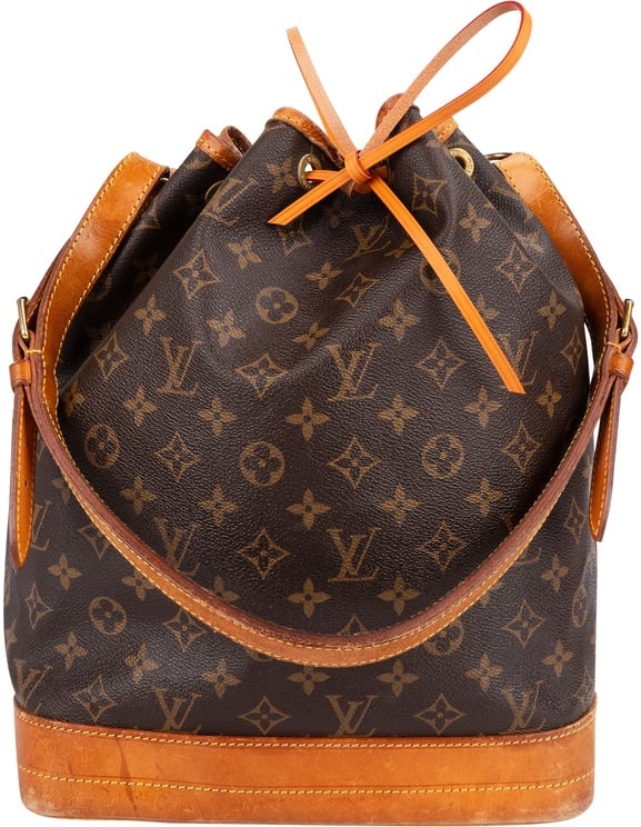 Louis Vuitton Louis Vuitton Monogram Canvas Sac Noé Grande Shoulder Bag