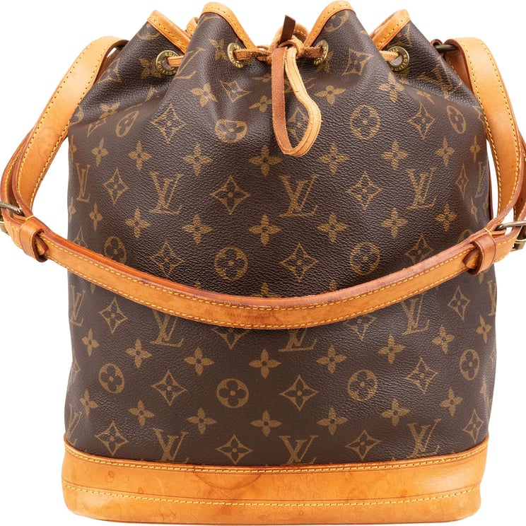 Louis Vuitton Louis Vuitton Monogram Canvas Sac Noé Grande Shoulder Bag