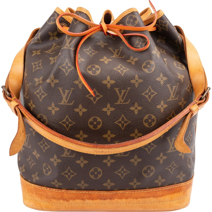 Louis Vuitton Louis Vuitton Monogram Canvas Sac Noé Grande Shoulder Bag