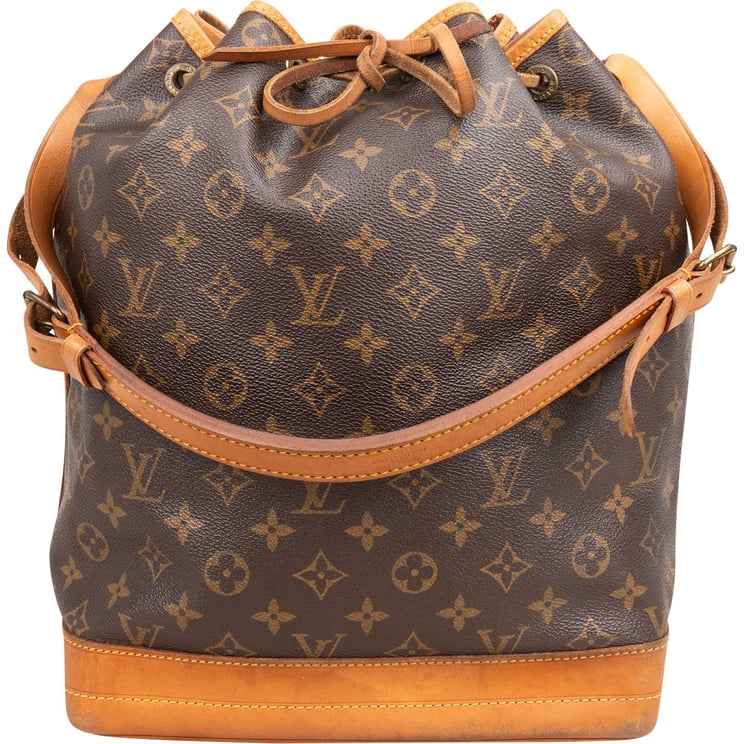 Louis Vuitton Louis Vuitton Monogram Canvas Sac Noé Grande Shoulder Bag