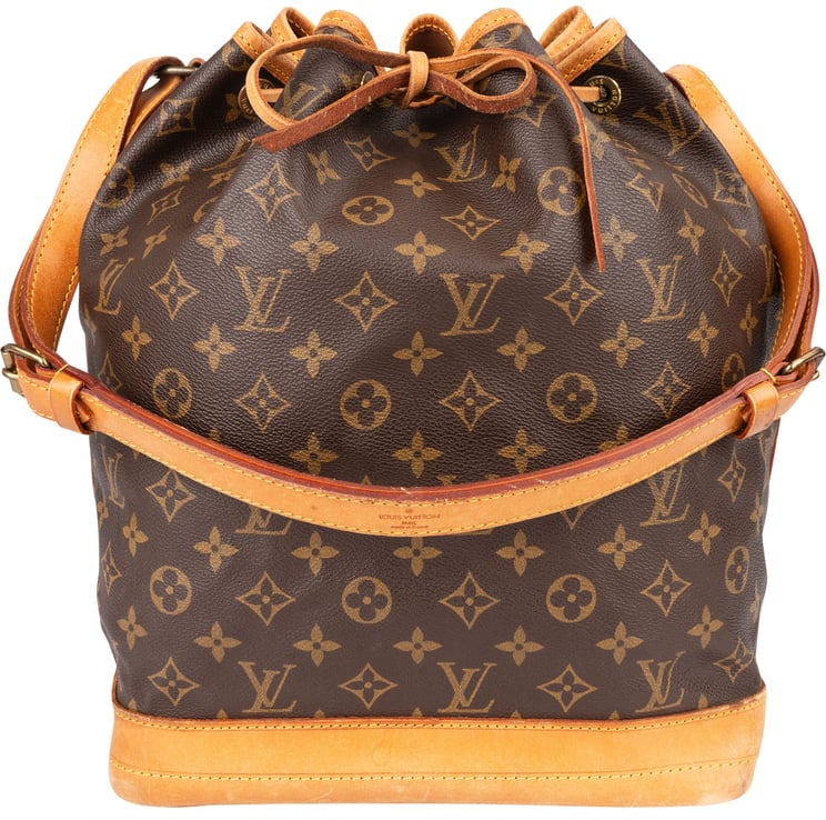 Louis Vuitton Louis Vuitton Monogram Canvas Sac Noé Grande Shoulder Bag