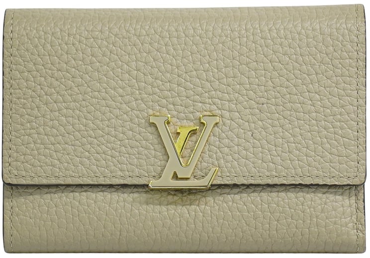 Louis Vuitton Louis Vuitton Capucines Compact wallet Leather