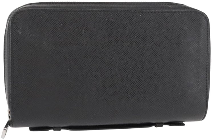 Louis Vuitton Louis Vuitton Zippy XL Taiga Leather