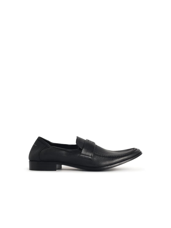 Maison Margiela Black 'Swing-Toe' Leather Moccasins