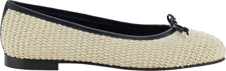 Manolo Blahnik Manolo Blahnik Veralli 010 Ballerina Flats