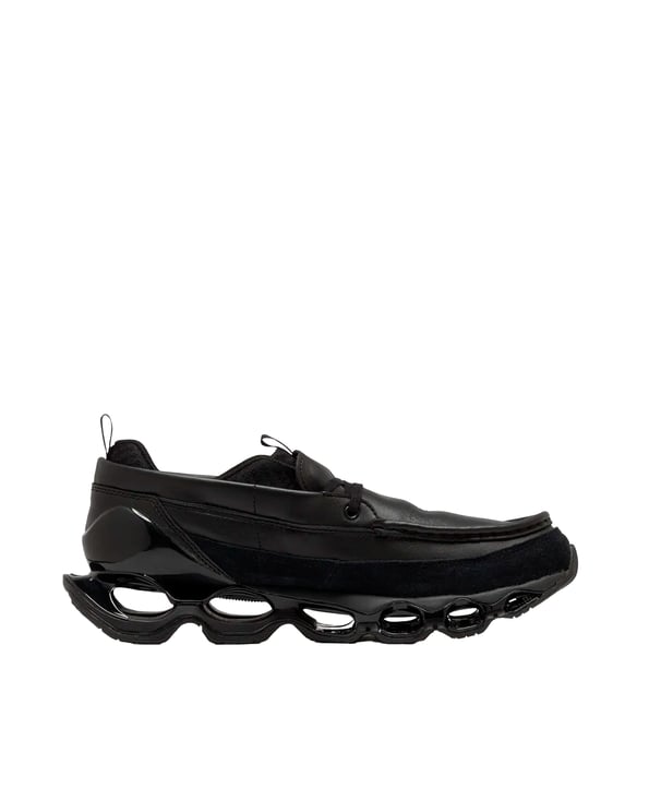Mizuno Moccasin-Upper Sneakers with Infinity Wave Technology