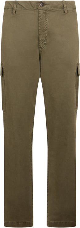 Moorer Cargo pants in dark green color with a casual and versatile design.