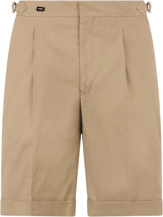 Moorer Beige bermuda with a classic and versatile design.