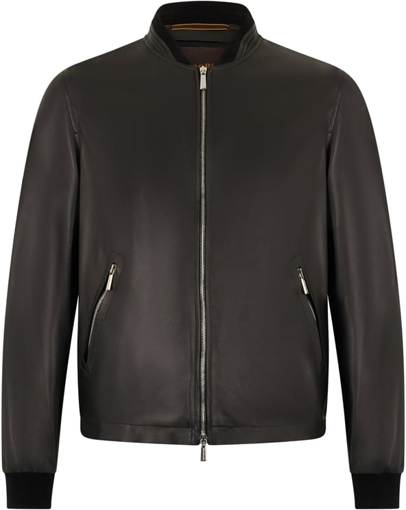 Moorer Classic black leather jacket with zippers and side pockets.