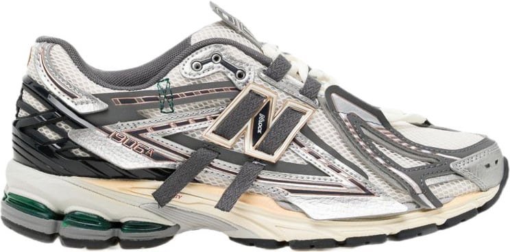 New Balance Sneakers Silver Metallic