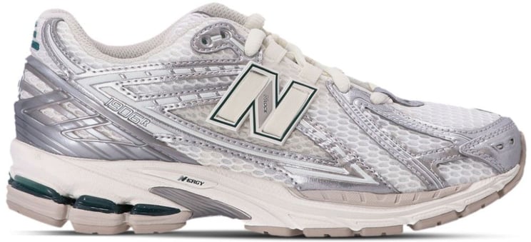 New Balance Sneakers Silver