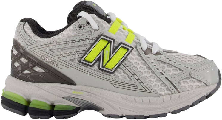 New Balance New Balance P1906 Unisex Sneakers in Zilver