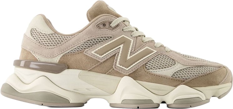 New Balance Sneakers Brown