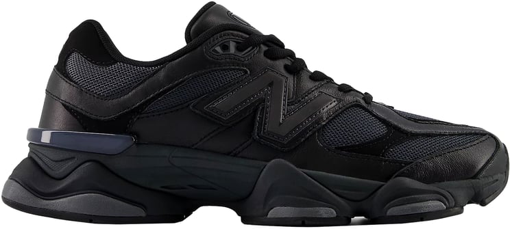 New Balance Sneakers Black
