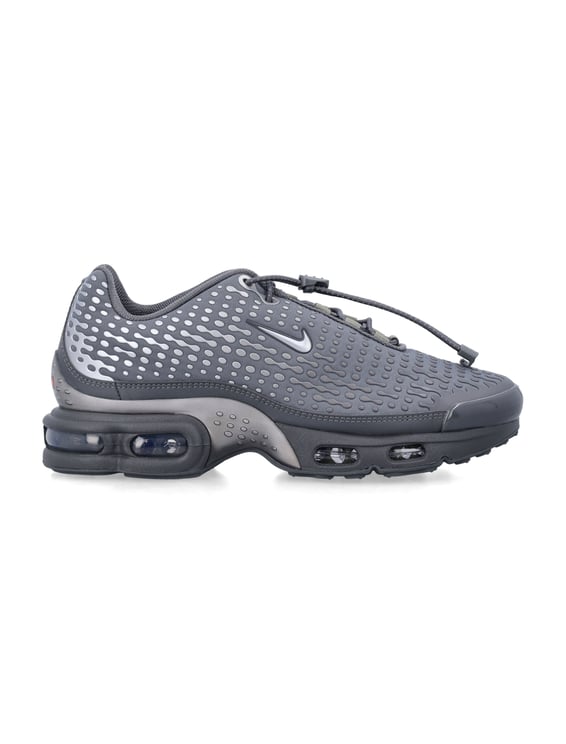 Nike Air Max Plus Tuned Air Sneakers