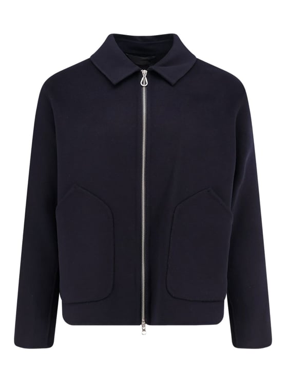 Palto Cropped Black Zip-Up Jacket With Structured Collar And Rounded Pockets