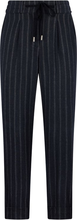 Peserico Elegant gray pinstripe trousers with a fitted silhouette, perfect for a look that offers style and comfort.
