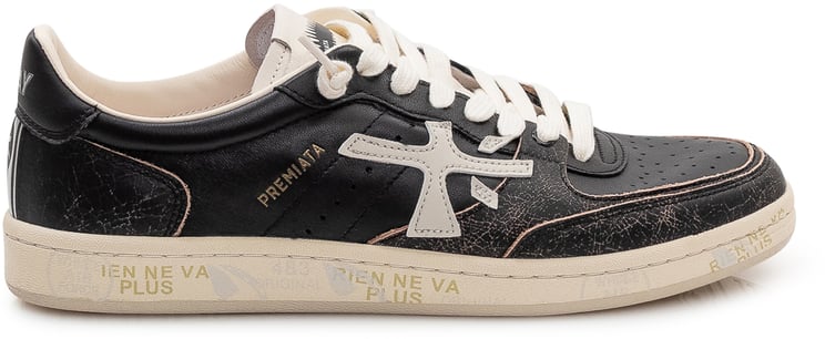 Premiata Sneakers Bsktclay in Pelle con Dettagli a Contrasto